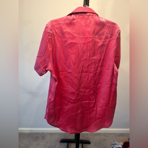 Pink WDIDARA iridescent shimmer button up shirt size small NWT - Picture 3 of 3